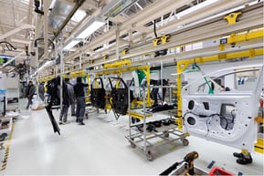 Eficiencia en línea de ensamble automotriz: ¿qué la afecta?